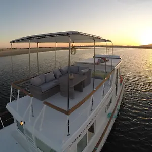 Barco Casa Bateau-hôtel